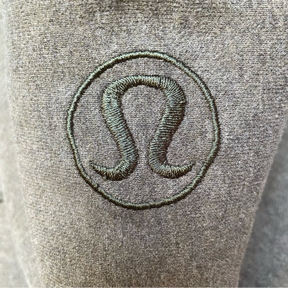 Lululemon Scuba Full-Zip Hoodie - Picture 13 of 13